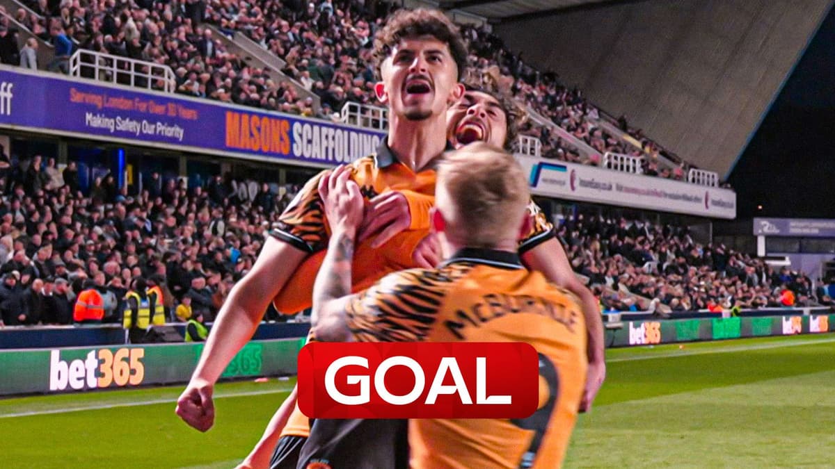 Officiel : Belloumi et Hull montent en Premier League