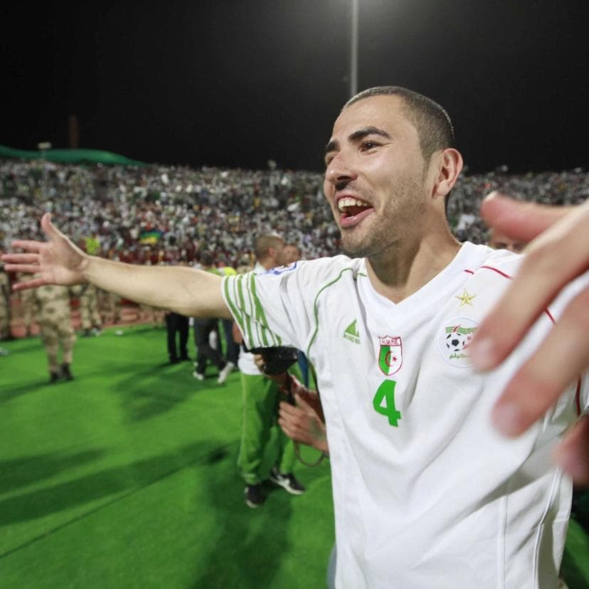Jour J : Yahia entre en fonction chez les Verts