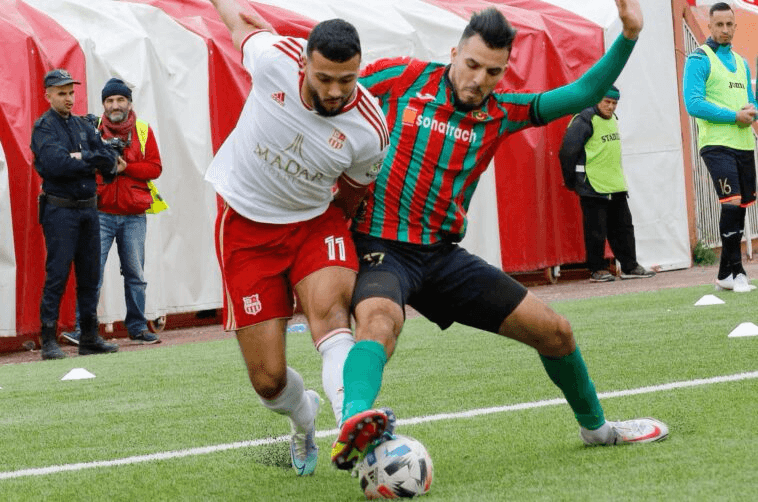 Ligue 1 : le CRB prend la tête au bout du suspense
