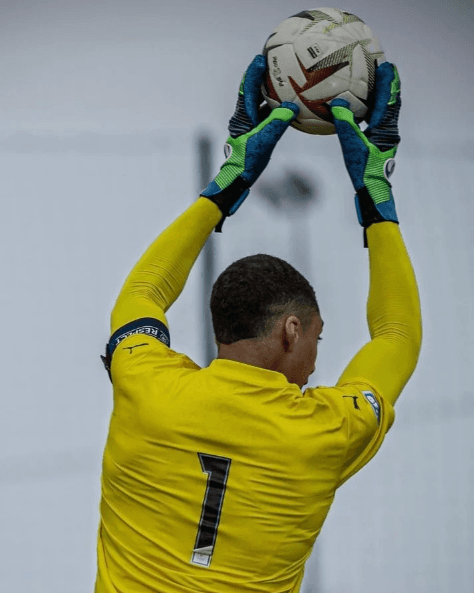 Belazzoug : l'arrêt penalty qui le lance au Stade Rennais