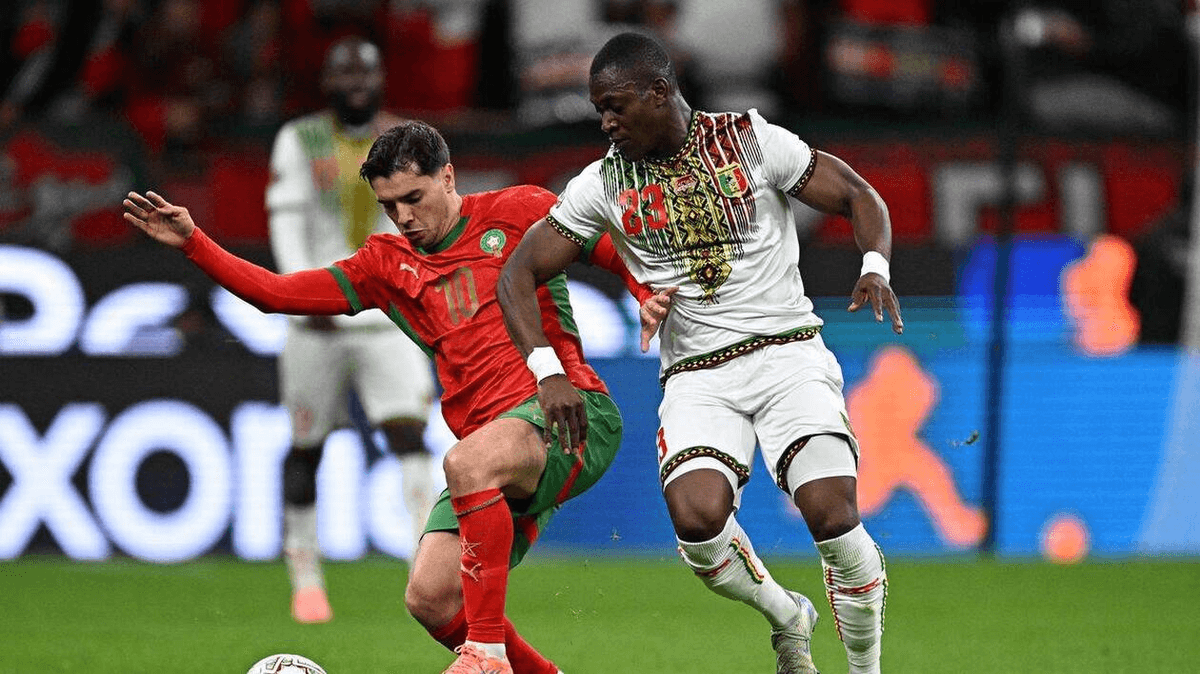 Le Cameroun frappe, le Mali résiste